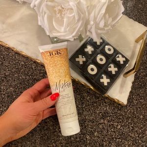 ✨IGK Mistress Anti-Frizz Leave In Conditioner ✨